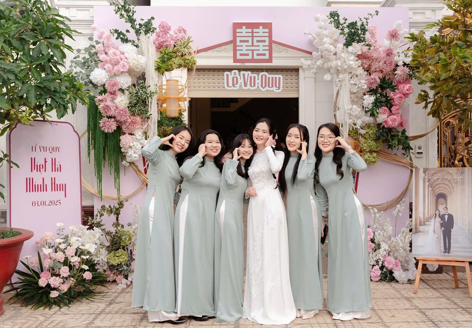 Áo dài truyền thống cô dâu